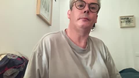 virgile073 online show from 05-02-26, 04:23