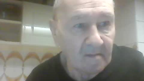 Snapshot of virgomandel chatting on 12-22-25, 05:26 virgomandel online show from 12-22-25, 05:26
