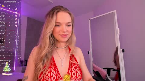 Chloe online show from 12-30-24, 02:53