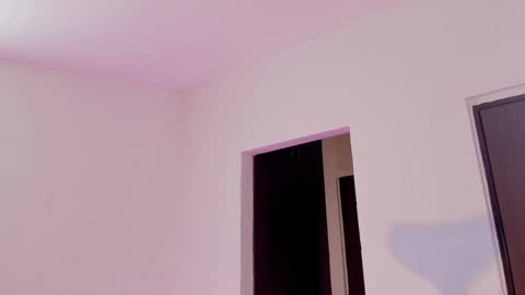 Snapshot of virtual111_ chatting on 01-24-25, 01:13 Lu online show from 01-24-25, 01:13