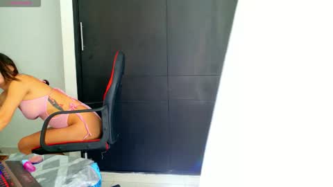 your virtual girlfriend online show from 10-11-25, 03:54