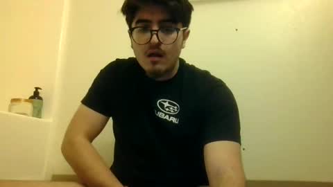 Snapshot of vitamin_cum chatting on 01-17-25, 01:57 college guy790 online show from 01-17-25, 01:57