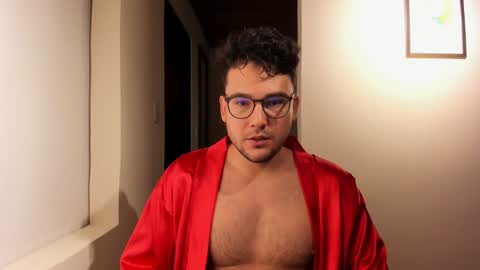 Vito Ferrer online show from 09-27-25, 03:44