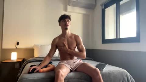 vitoraugustoxxx online show from 10-01-25, 09:48