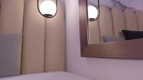 Snapshot of vittoria__rossi chatting on 12-13-25, 07:53 Vttoria online show from 12-13-25, 07:53