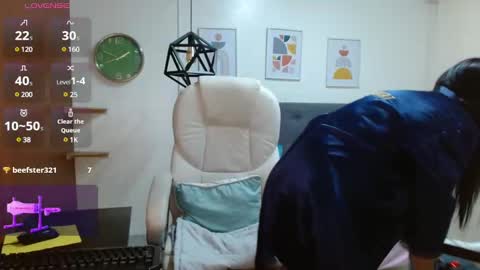 VITTORIA  online show from 01-30-25, 01:10