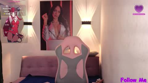 VITTORIA  online show from 10-19-25, 08:15