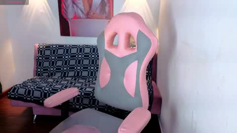 Snapshot of vittoria_lombardi07 chatting on 05-24-26, 10:31 VITTORIA online show from 05-24-26, 10:31