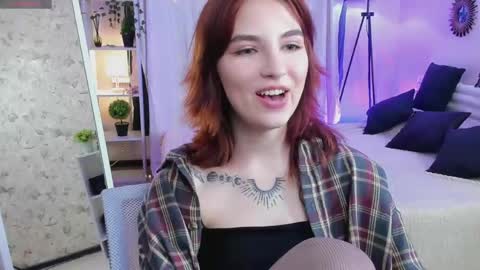 VittoriaNix online show from 04-16-26, 04:19