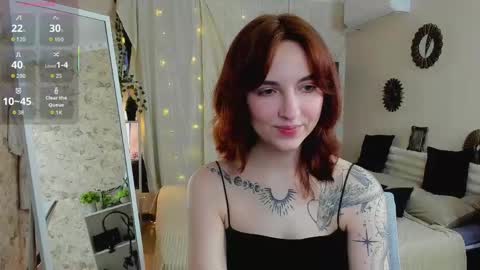 VittoriaNix online show from 04-30-26, 04:02
