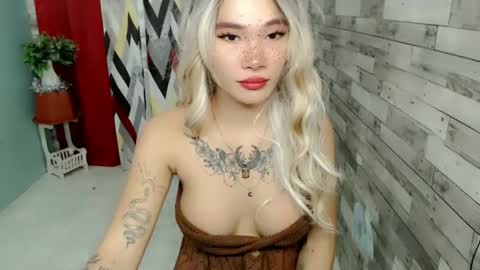 Snapshot of vivamaxgirls chatting on 12-23-24, 04:28 kim online show from 12-23-24, 04:28