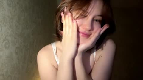 Snapshot of vivatrude chatting on 05-13-26, 03:53 Sonya online show from 05-13-26, 03:53