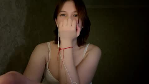 Snapshot of vivatrude chatting on 05-16-26, 04:06 Sonya online show from 05-16-26, 04:06