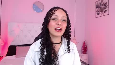 Snapshot of vivi_gh1 chatting on 10-18-25, 03:53 Vivi online show from 10-18-25, 03:53