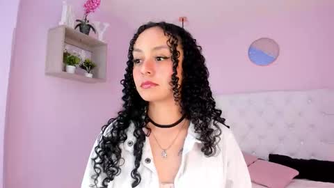 Vivi online show from 11-10-25, 02:54