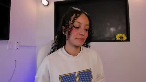 Vivi online show from 04-16-26, 03:29