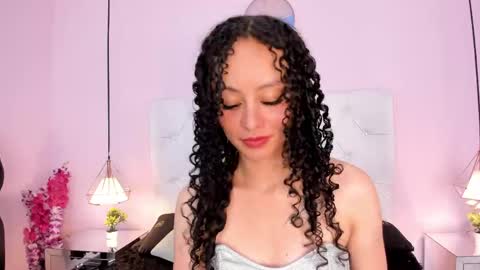 Snapshot of vivi_gh1 chatting on 05-23-26, 04:07 Vivi online show from 05-23-26, 04:07