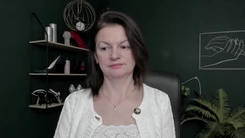 Vivian online show from 02-13-26, 07:04