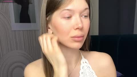 Vivian Evans online show from 02-20-25, 01:03