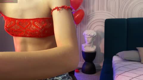 Vivian Evans online show from 03-03-26, 01:23