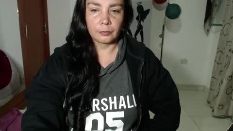 vivian_milf_paint online show from 10-01-25, 04:29