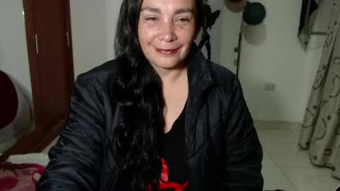 vivian_milf_paint online show from 10-07-25, 03:14