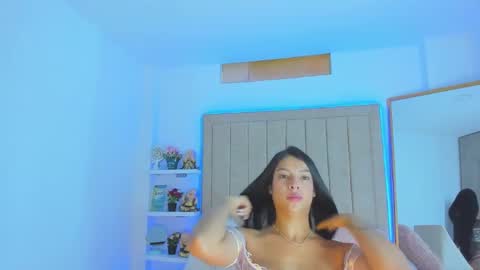 Vivian Monroe online show from 02-15-25, 12:43