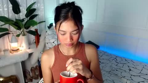 Vivian online show from 02-03-25, 06:39