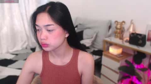 Vivian online show from 12-22-25, 12:40