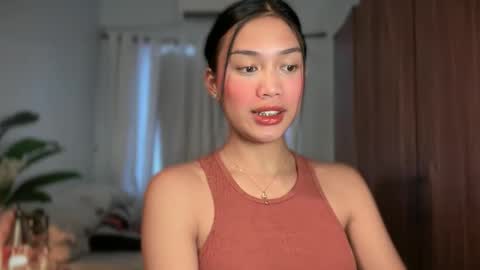 Snapshot of vivian_roberts chatting on 05-04-26, 12:50 Vivian online show from 05-04-26, 12:50