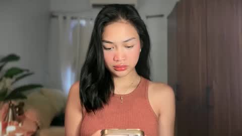 Snapshot of vivian_roberts chatting on 05-11-26, 12:27 Vivian online show from 05-11-26, 12:27