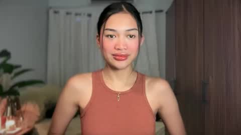 Snapshot of vivian_roberts chatting on 05-12-26, 10:07 Vivian online show from 05-12-26, 10:07