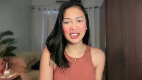 Snapshot of vivian_roberts chatting on 05-18-26, 12:07 Vivian online show from 05-18-26, 12:07