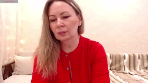 Vivian online show from 12-19-25, 04:36