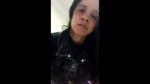 Snapshot of vivian_walt_ chatting on 05-12-26, 04:42 melissa online show from 05-12-26, 04:42