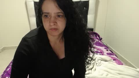 Snapshot of vivian_walt_ chatting on 06-11-26, 05:38 melissa online show from 06-11-26, 05:38