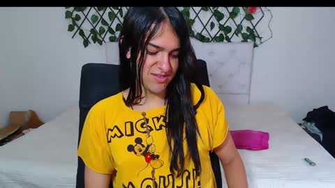 instagram Viviana73215 online show from 04-20-26, 12:08