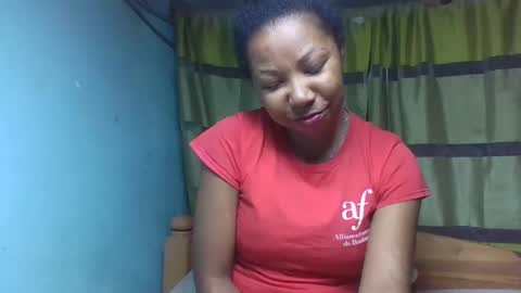 viviane0812 online show from 12-02-25, 01:11