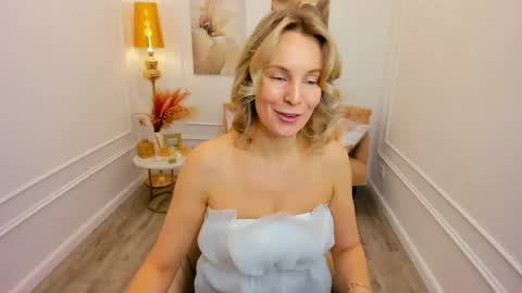 Sinti online show from 04-28-26, 04:39