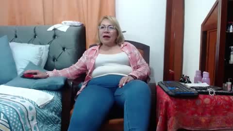 ViviannaJhonson online show from 12-18-24, 04:31