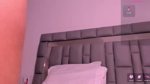 Snapshot of vivianne_scott chatting on 09-10-25, 12:05 Vivi online show from 09-10-25, 12:05