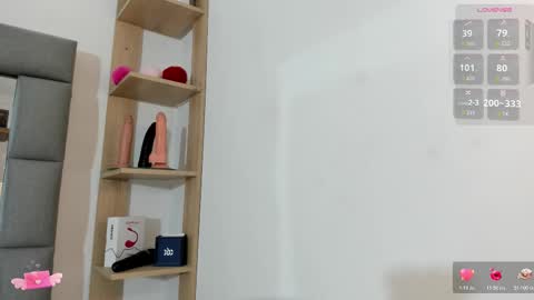 Snapshot of vivianne_scott chatting on 10-22-25, 12:05 Vivi online show from 10-22-25, 12:05