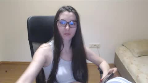 Snapshot of vivianngray chatting on 02-13-25, 01:08 Vivian Gray online show from 02-13-25, 01:08