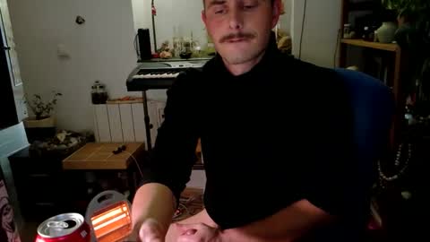 Viv online show from 12-04-25, 07:22