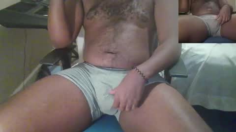 Snapshot of vividerblock45 chatting on 12-20-24, 03:14 youngbbc538 online show from 12-20-24, 03:14