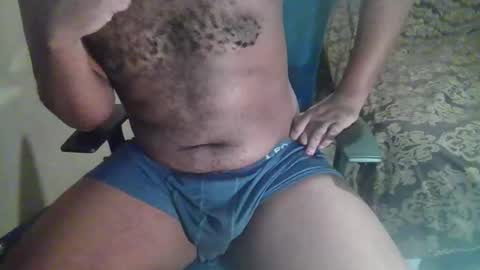 Snapshot of vividerblock45 chatting on 10-19-25, 02:50 youngbbc538 online show from 10-19-25, 02:50