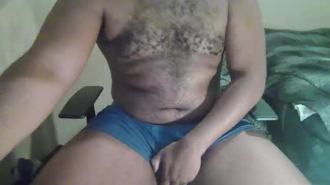 Snapshot of vividerblock45 chatting on 10-31-25, 03:35 youngbbc538 online show from 10-31-25, 03:35