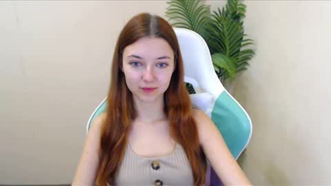 Vivien online show from 12-13-24, 06:59