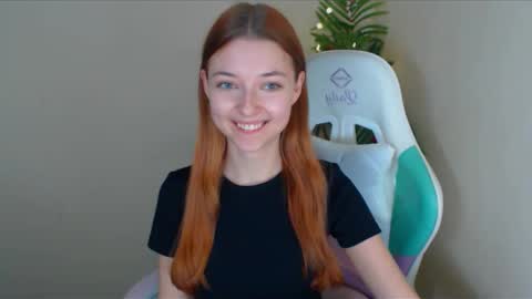 Vivien online show from 12-26-24, 01:07