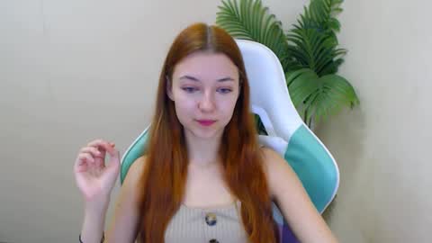 Vivien online show from 01-15-25, 07:44